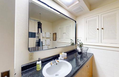 Flagpole Point - Photo 28