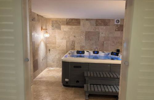 Spa privé et cinéma à Lesquin - Foto 11