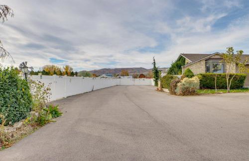 Game Room and Hot Tub Salt Lake City Area Apt - Photo 30