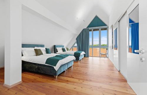 Luxury Penthouse for 8 - Center - Parking - Therme 8 min - Airport 15 min - Foto 4