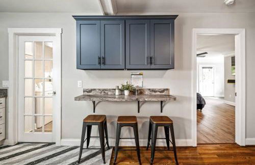 Fenced Yard, Swing Set Pawfect for Family and Dogs! - Foto 16