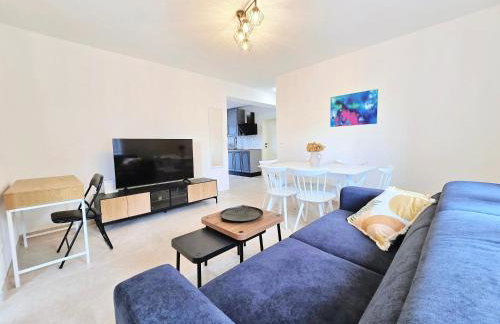 Mare`s Private House 1st floor with Pool - Foto 46