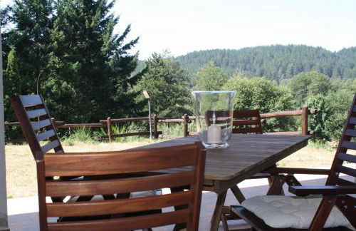 Tra il bosco e il lago - Foto 32