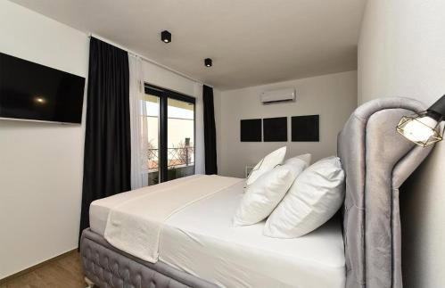 Spacious Villa With Pool and Garden in Stokovci - Foto 30