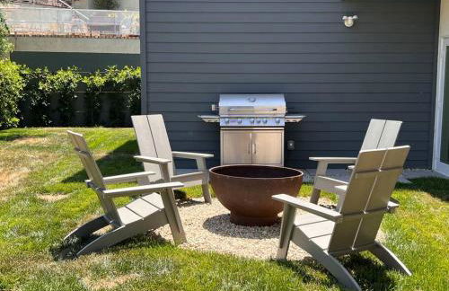 The Arts House - Private and Gated Home in Silver Lake with Pool & Views - Photo 34