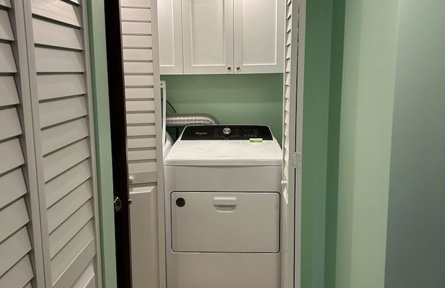 Gorgeous 2 bedroom condo with panoramic views of the Atlantic Ocean. 2 Condo by RedAwning - Photo 43