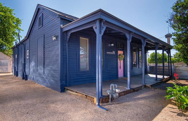 Stunning 3BR 2BA Haven in Downtown s Heart - Foto 6