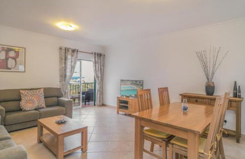 Top-floor 2 BR holiday home with sea view and pool - Foto 19