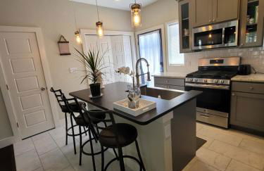 SPACIOUS TOWNHOUSE MINUTES FROM DOWNTOWN SA. - Foto 7