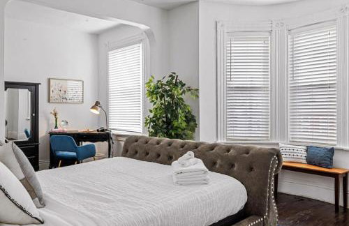 The Ultimate Fan's Retreat 5BR near all the Action - Foto 35