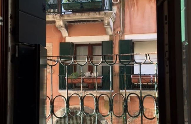 San Polo Canal View Apartments - Photo 6