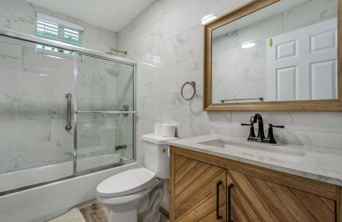 Newly Renovated Home Spacious Close 2 Hospital - Foto 22