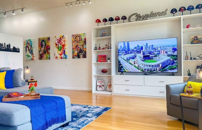 Downtown Cleveland: Steps To Sports & Events 2 Bedroom Condo by RedAwning - Foto 14