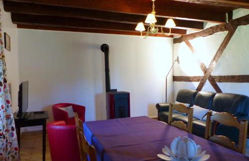 Maison authentique de Sologne avec piscine partagée, jardin et 3 chambres - FR-1-489-12 - Foto 4