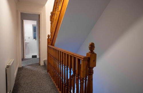 Contractor‑Heaven 5BR Home 4.5 Baths Wakefield - Foto 25