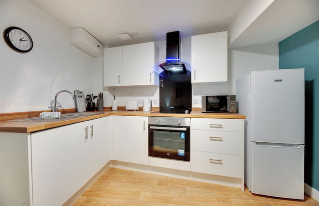 Charltons Bonds Apartments - By Week2Week - Foto 24