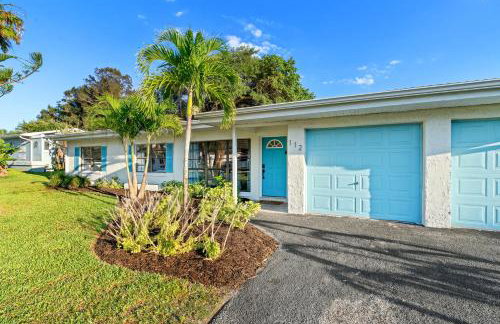 Surf Drive - Ultimate Beach Getaway for Families - Photo 75