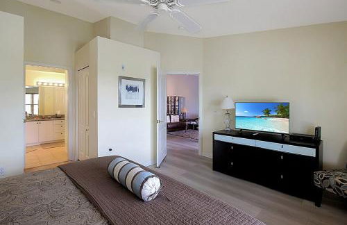 Well-appointed lakefront condo - Heritage Oaks County Club - Foto 26