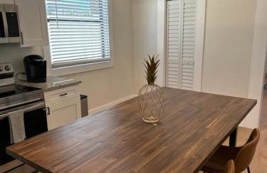 Mid-Century 1bd House - Beach Gear - 5min Walk to Beach - Foto 10