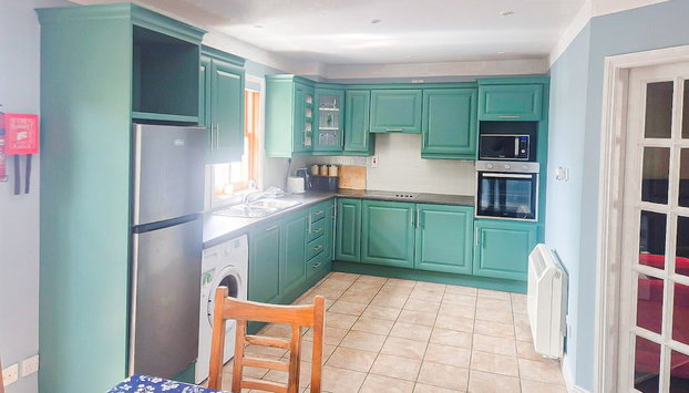 Dingle Town Holiday Home - Foto 4, Eigene Küche