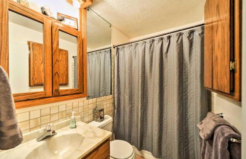 Spacious Mancos Home with Furnished Deck and Yard! - Foto 19