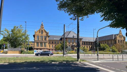 Zentral, direkt am BG Krankenhaus - Foto 4