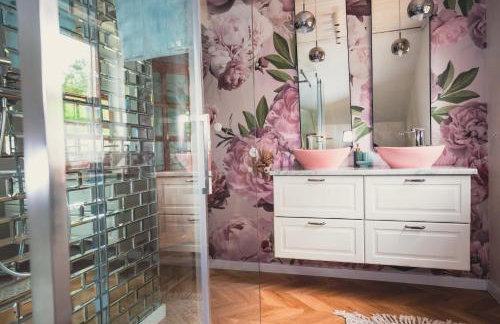 Przystanek Jeziorna 49 - Foto 74