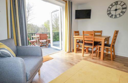 Little Oaklands - Photo 3