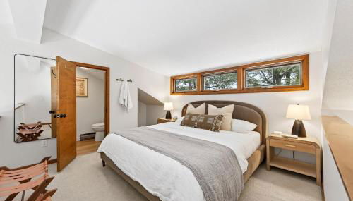 Updated 3BR Townhome Across From Holiday Valley - Foto 3