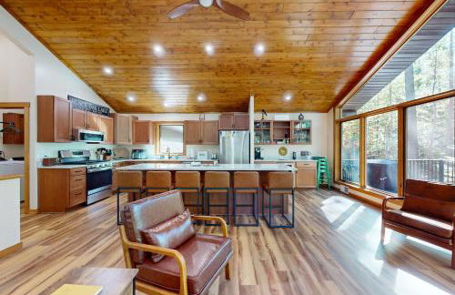 Lakeside Lodge - Photo 5