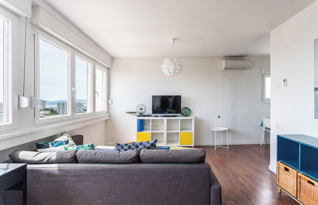 Comfortable apt With Great City and sea View - Photo 10