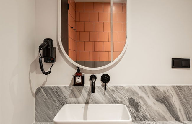 Zeus is Loose Hostel - Photo 48