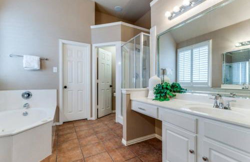 Rockwall Urban Oasis-Pool/Spa/Games/Park/Lakeside - Foto 32