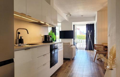 Ferienwohnung mit Meerblick und Terrasse - Nur 50 Meter zum Strand - inklusive eigenem Parkplatz und Fahrradunterstellplatz - Foto 1