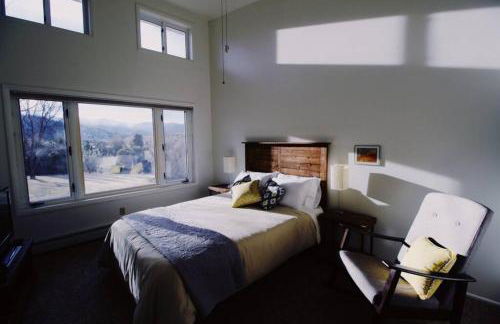 Charming, Spacious, Contemporary Mountain Retreat - Foto 18