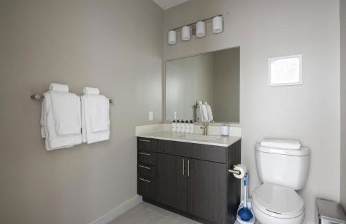 Fairfax 1BR w pool elevator workspace WDC-778 - Foto 9