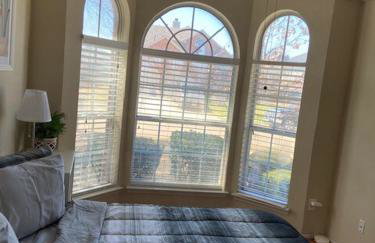 Comfy 3-Bedroom Home in Arlington - Foto 14