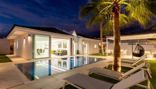 VILLA NICOLE wifi, gym, Heated Pool - Foto 3, sunbed