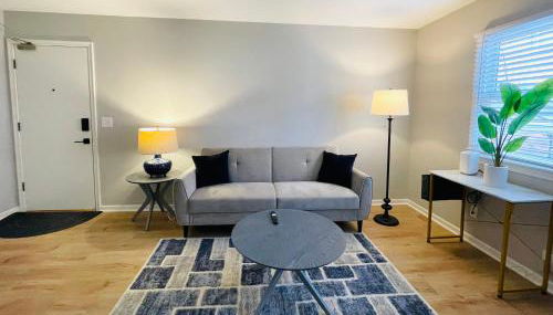 Cathedral 1-Walking Distance to UNMC - Photo 4