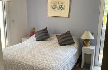 Agréable et lumineuse maison t4 air conditionné piscine jacuzzi parking - Foto 11