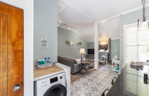 Martin A -Private historic district apt with pool-suite A - Foto 15