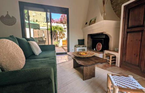 Charming & medieval village house completely renovated with great exterior and views - Foto 13