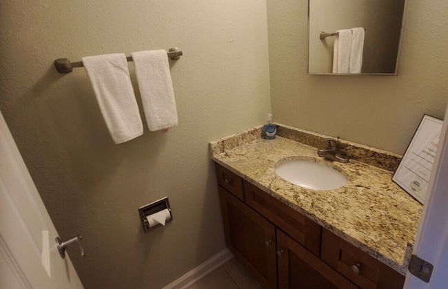 Lazy Dayz Resort - Photo 52