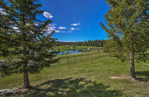 Trego Cabin with Mtn Views, Easy Access to Lake - Foto 25