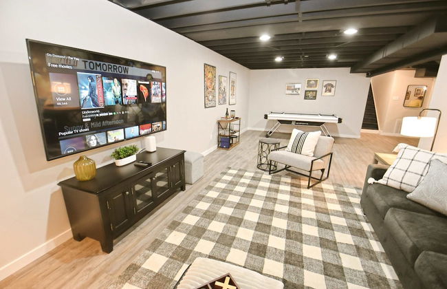 Modern 5 Bedroom Home Sleeps up to 12 15 min Walk to ND 2329 - Foto 23