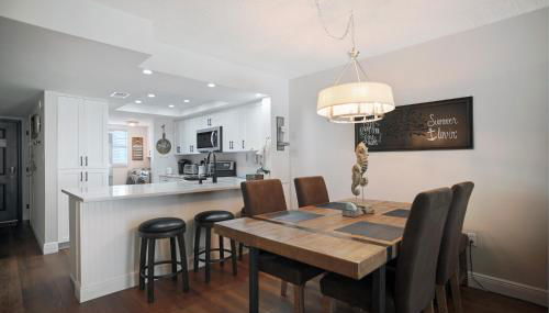 Fully Updated, Ground Floor, Poolside With Great Ocean View - Unit 49! - Foto 5