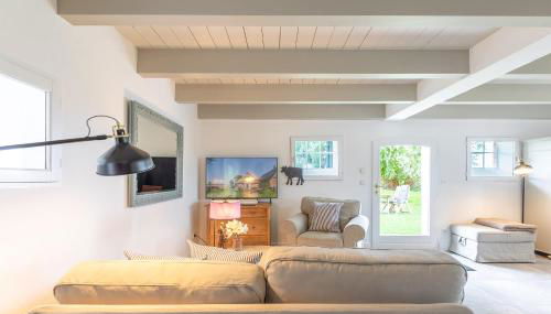 Idyllische kleine Reetdachkate mit Blick über die Felder - Kamin, Terrasse & Privatparkplatz - Foto 4