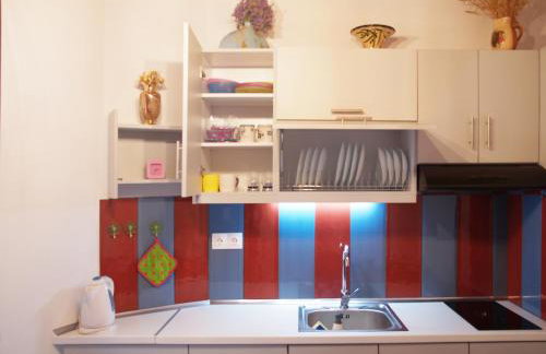 Anastasia's Corner - Photo 15