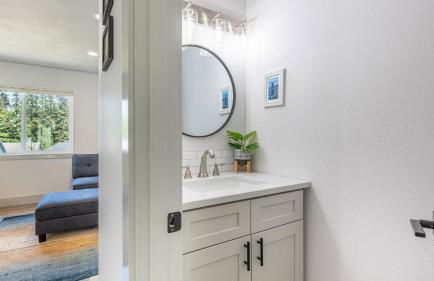 Twin Oaks Retreat by AvantStay Mins to Freeland - Photo 28