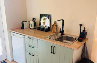 Dolmans Retreat - Photo 5